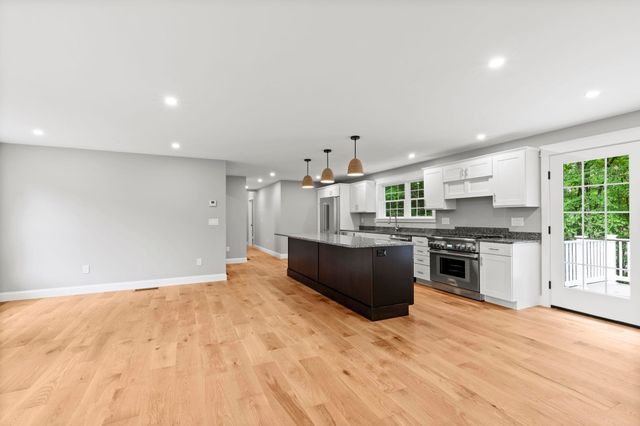 174 Brentwood Road, Exeter, NH 03833