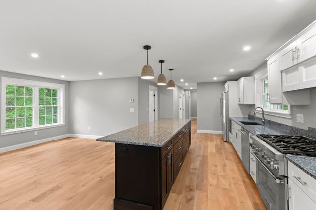 174 Brentwood Road, Exeter, NH 03833