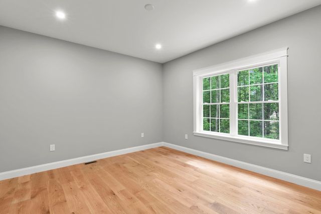 174 Brentwood Road, Exeter, NH 03833