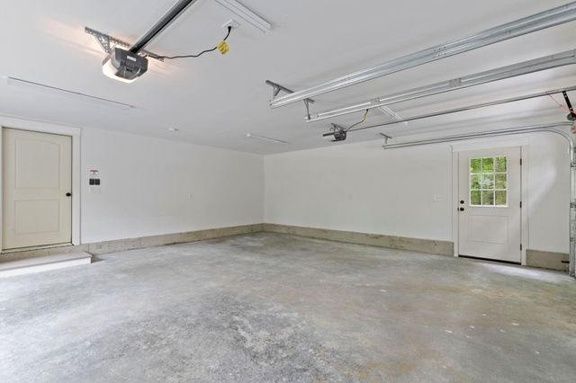 174 Brentwood Road, Exeter, NH 03833
