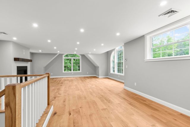 174 Brentwood Road, Exeter, NH 03833