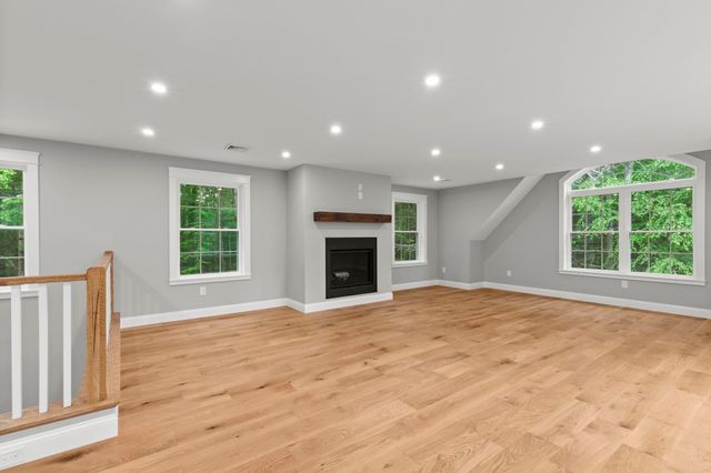 174 Brentwood Road, Exeter, NH 03833