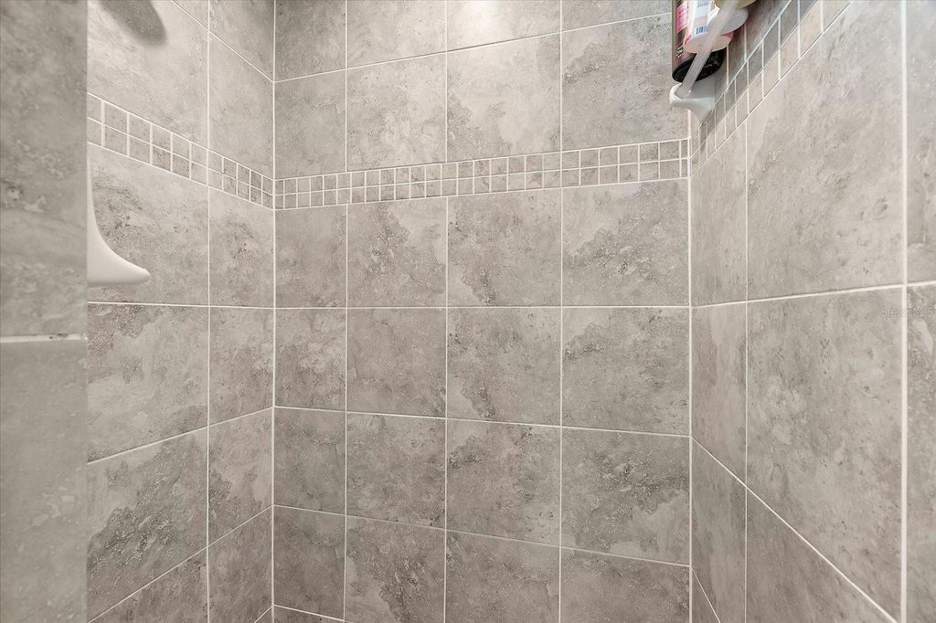Image 31 of property listing at 4644 VIGNETTE WAY, Sarasota, FL 34240