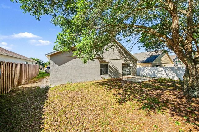 1110 BLUEGRASS DRIVE, Groveland, FL 34736