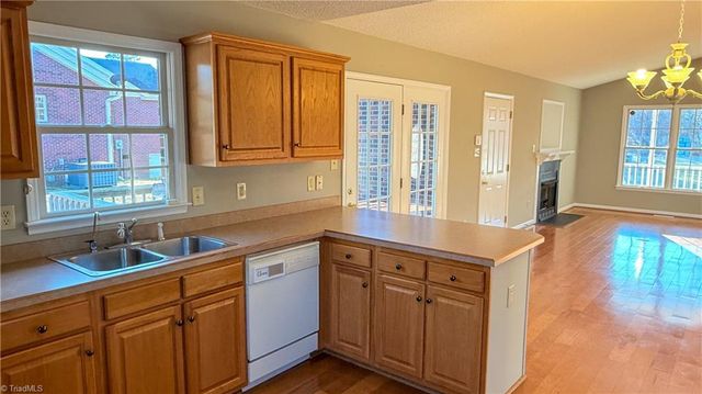 519 Salem Ridge Drive, Randleman, NC 27317