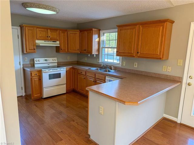 519 Salem Ridge Drive, Randleman, NC 27317