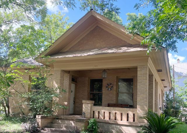 101 NE 6th ST, Smithville, TX 78957