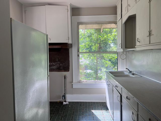 101 NE 6th ST, Smithville, TX 78957
