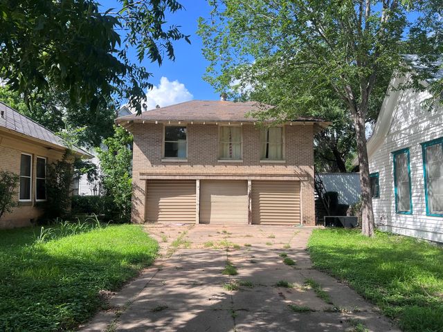 101 NE 6th ST, Smithville, TX 78957