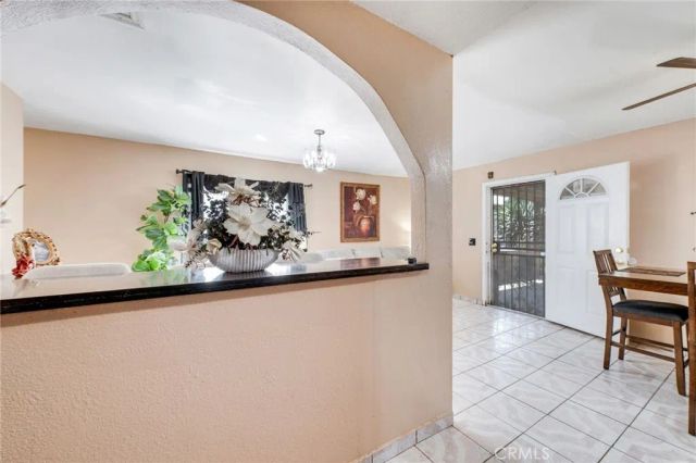 2019 E Shauer, Compton, CA 90222