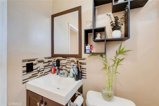 2019 E Shauer, Compton, CA 90222