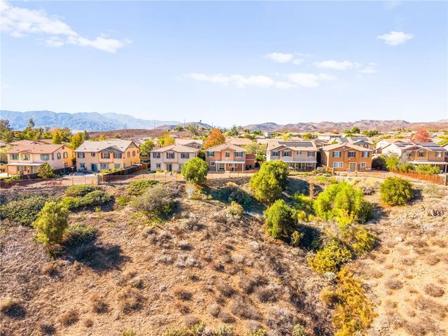 52982 Sweet Juliet Lane, Lake Elsinore, CA 92532