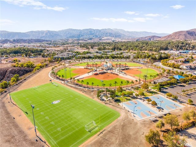 52982 Sweet Juliet Lane, Lake Elsinore, CA 92532