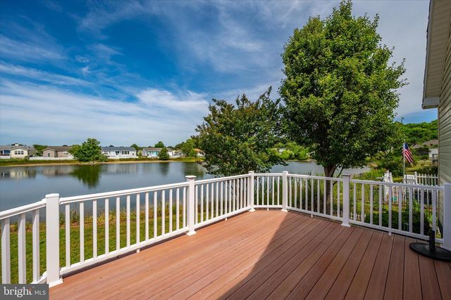 16 WINDSWEPT DR, Berlin, MD 21811