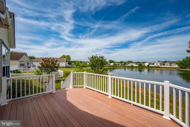 16 WINDSWEPT DR, Berlin, MD 21811