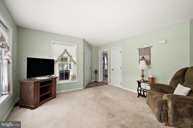 16 WINDSWEPT DR, Berlin, MD 21811