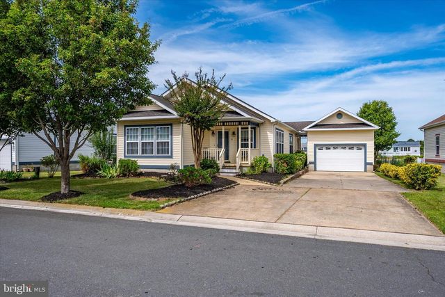 16 WINDSWEPT DR, Berlin, MD 21811