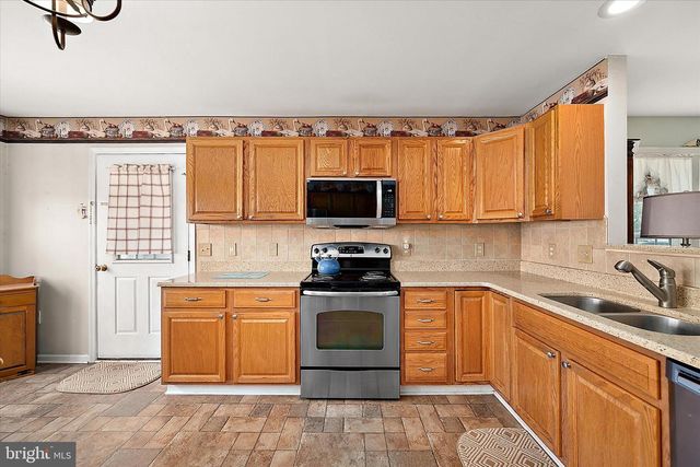16 WINDSWEPT DR, Berlin, MD 21811