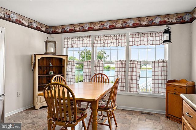 16 WINDSWEPT DR, Berlin, MD 21811