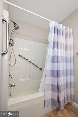 16 WINDSWEPT DR, Berlin, MD 21811