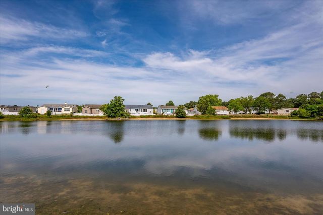 16 WINDSWEPT DR, Berlin, MD 21811