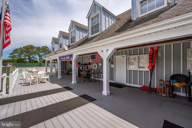 16 WINDSWEPT DR, Berlin, MD 21811
