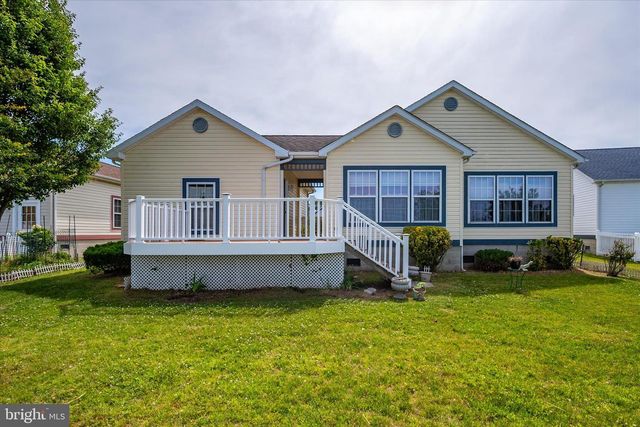 16 WINDSWEPT DR, Berlin, MD 21811