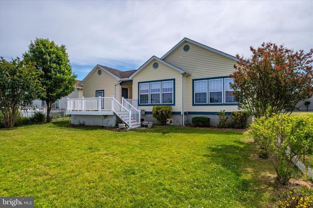 16 WINDSWEPT DR, Berlin, MD 21811