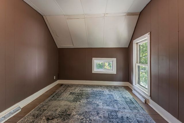 319 S 5th Street, Niles, MI 49120