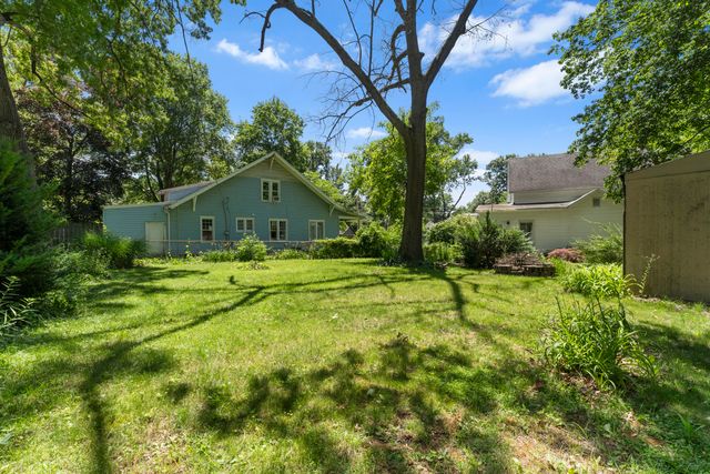 319 S 5th Street, Niles, MI 49120