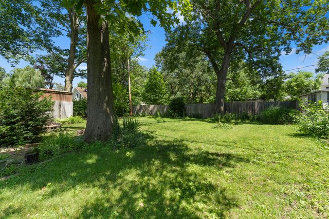 319 S 5th Street, Niles, MI 49120