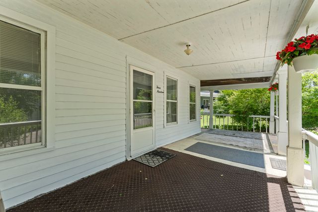 319 S 5th Street, Niles, MI 49120
