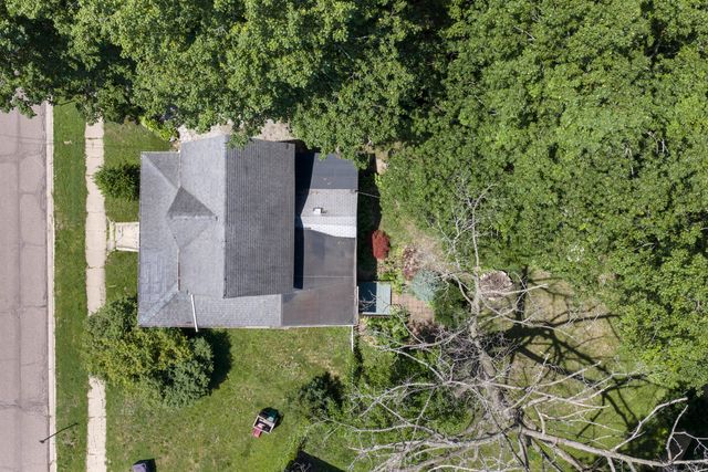 319 S 5th Street, Niles, MI 49120
