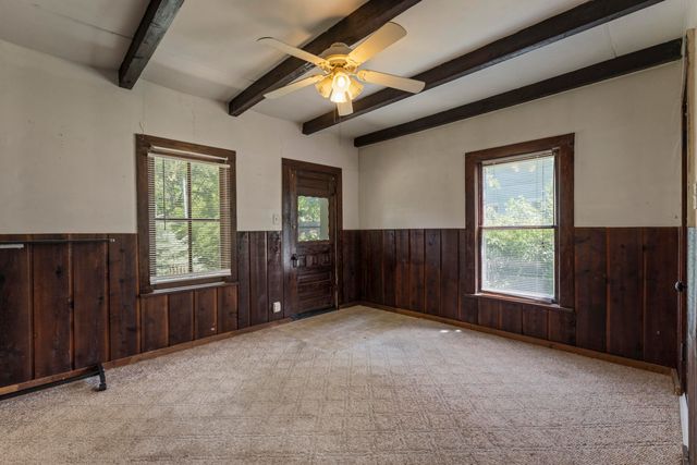 319 S 5th Street, Niles, MI 49120