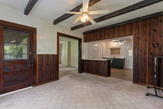319 S 5th Street, Niles, MI 49120