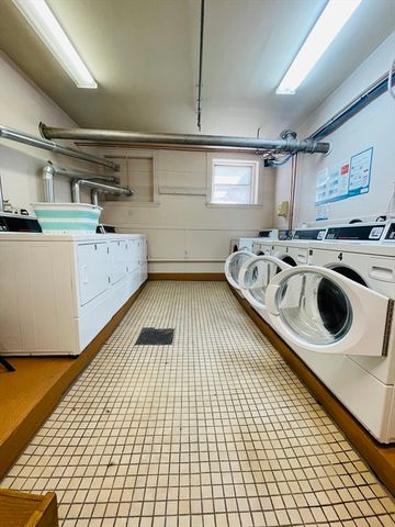 14 Palace Rd 12A, Boston, MA 02115