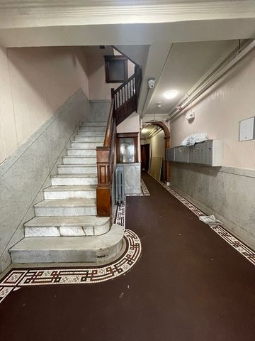 14 Palace Rd 12A, Boston, MA 02115