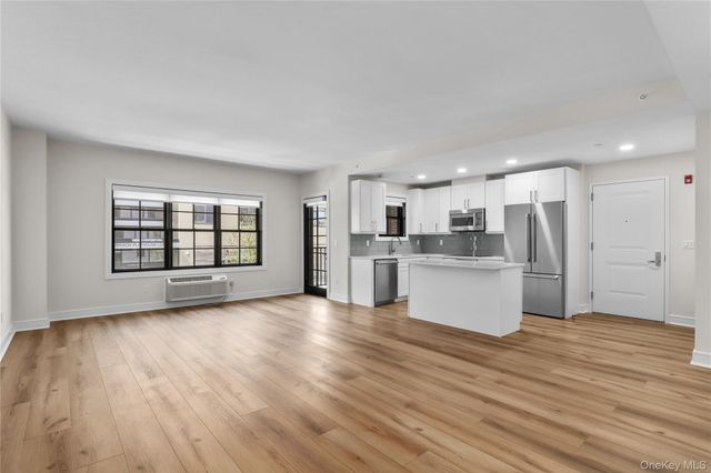 11 Purdy Street 302, Harrison, NY 10528
