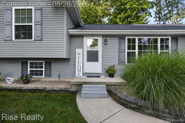 28817 Cedarama Drive, Porter Township, MI 49067