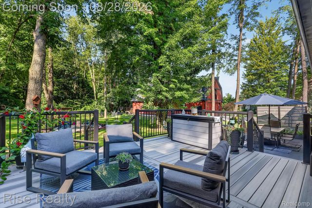 28817 Cedarama Drive, Porter Township, MI 49067