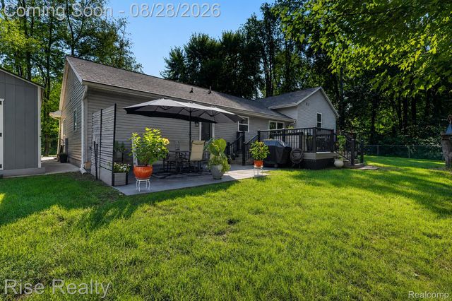 28817 Cedarama Drive, Porter Township, MI 49067
