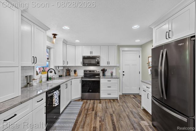 28817 Cedarama Drive, Porter Township, MI 49067