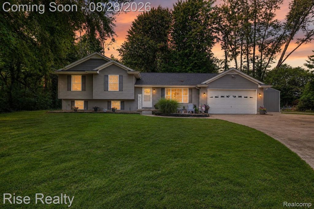 28817 Cedarama Drive, Porter Township, MI 49067