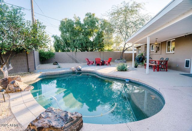 6705 E 1ST Avenue, Scottsdale, AZ 85251