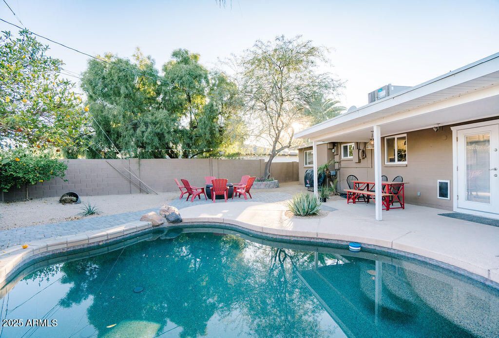 6705 E 1ST Avenue, Scottsdale, AZ 85251