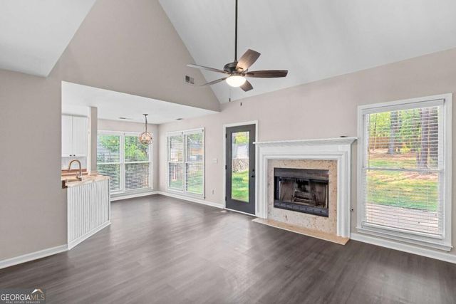 602 Overhill Drive, Woodstock, GA 30189