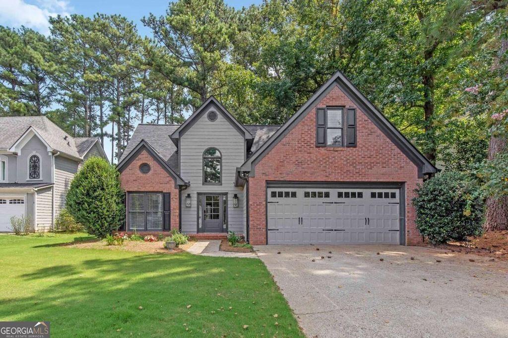 602 Overhill Drive, Woodstock, GA 30189