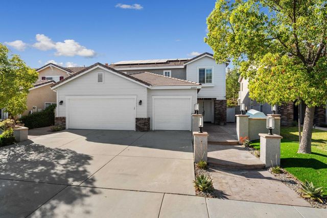26089 Salinger Lane, Stevenson Ranch, CA 91381