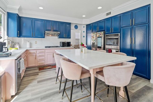 26089 Salinger Lane, Stevenson Ranch, CA 91381