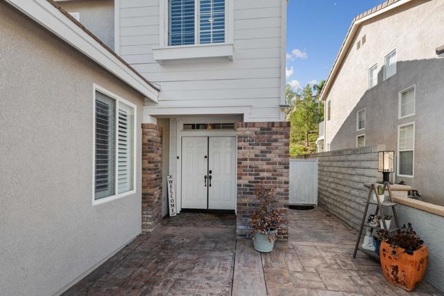 26089 Salinger Lane, Stevenson Ranch, CA 91381
